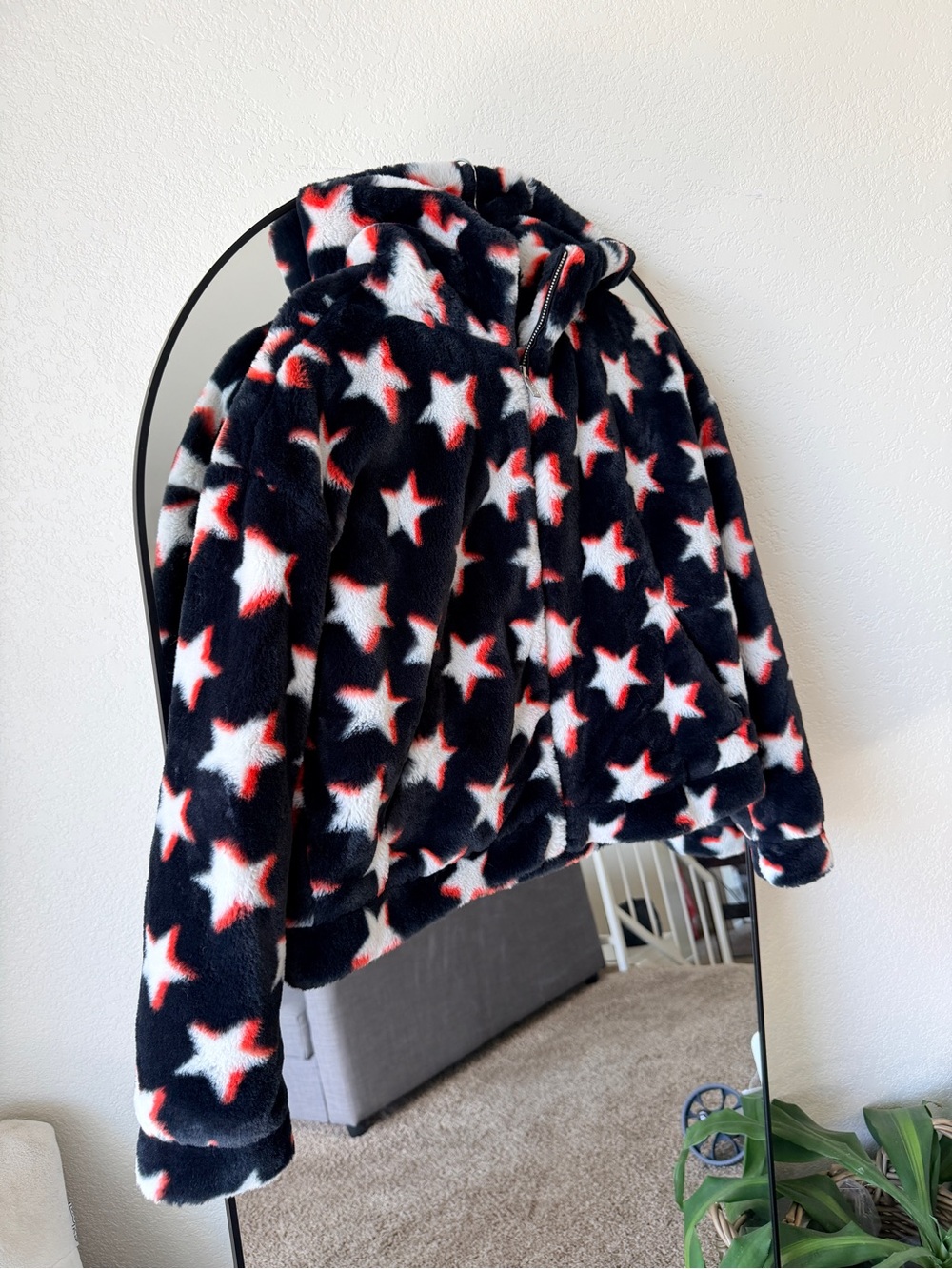 UGG Star-Print Plush Puffer Jacket - Black, White & Red